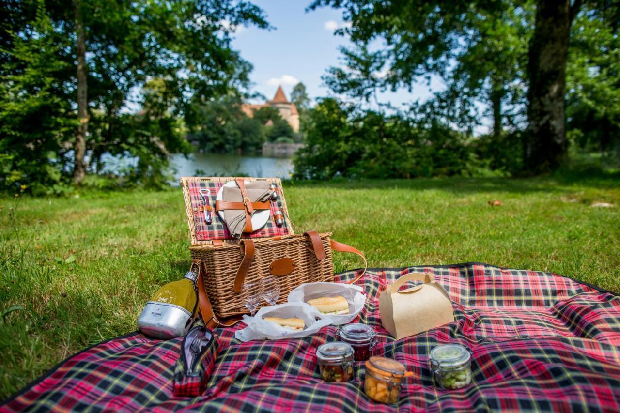 Hotel Domaine Des Etangs, Auberge Resorts Collection Massignac エクステリア 写真