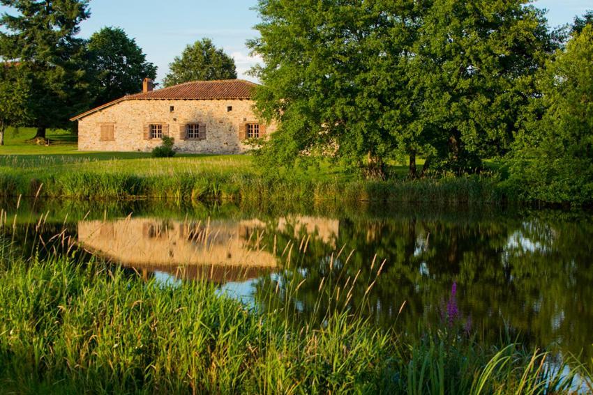 Hotel Domaine Des Etangs, Auberge Resorts Collection Massignac エクステリア 写真
