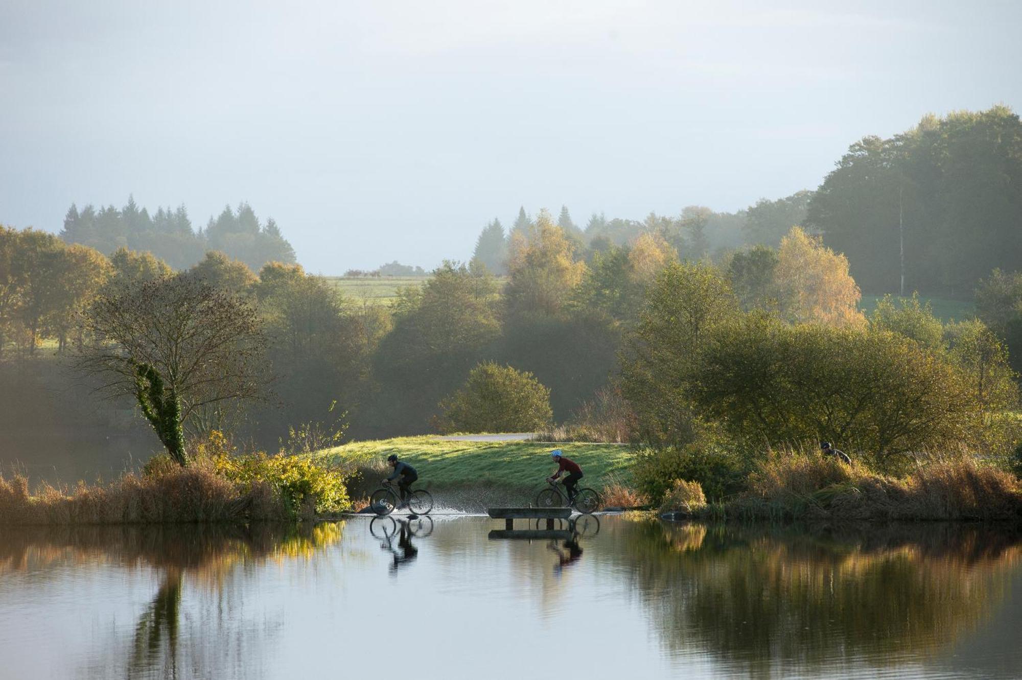 Hotel Domaine Des Etangs, Auberge Resorts Collection Massignac エクステリア 写真