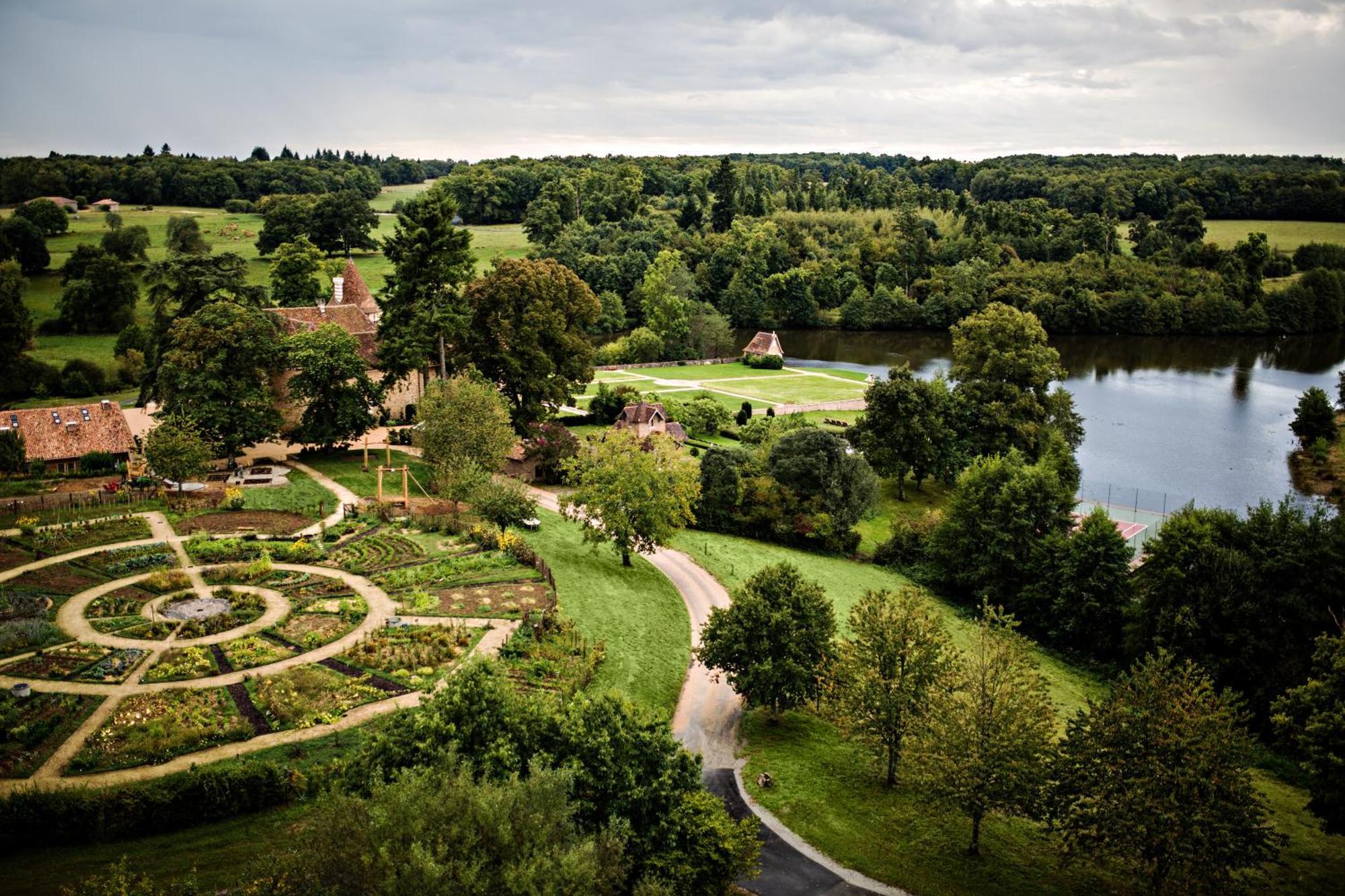 Hotel Domaine Des Etangs, Auberge Resorts Collection Massignac エクステリア 写真