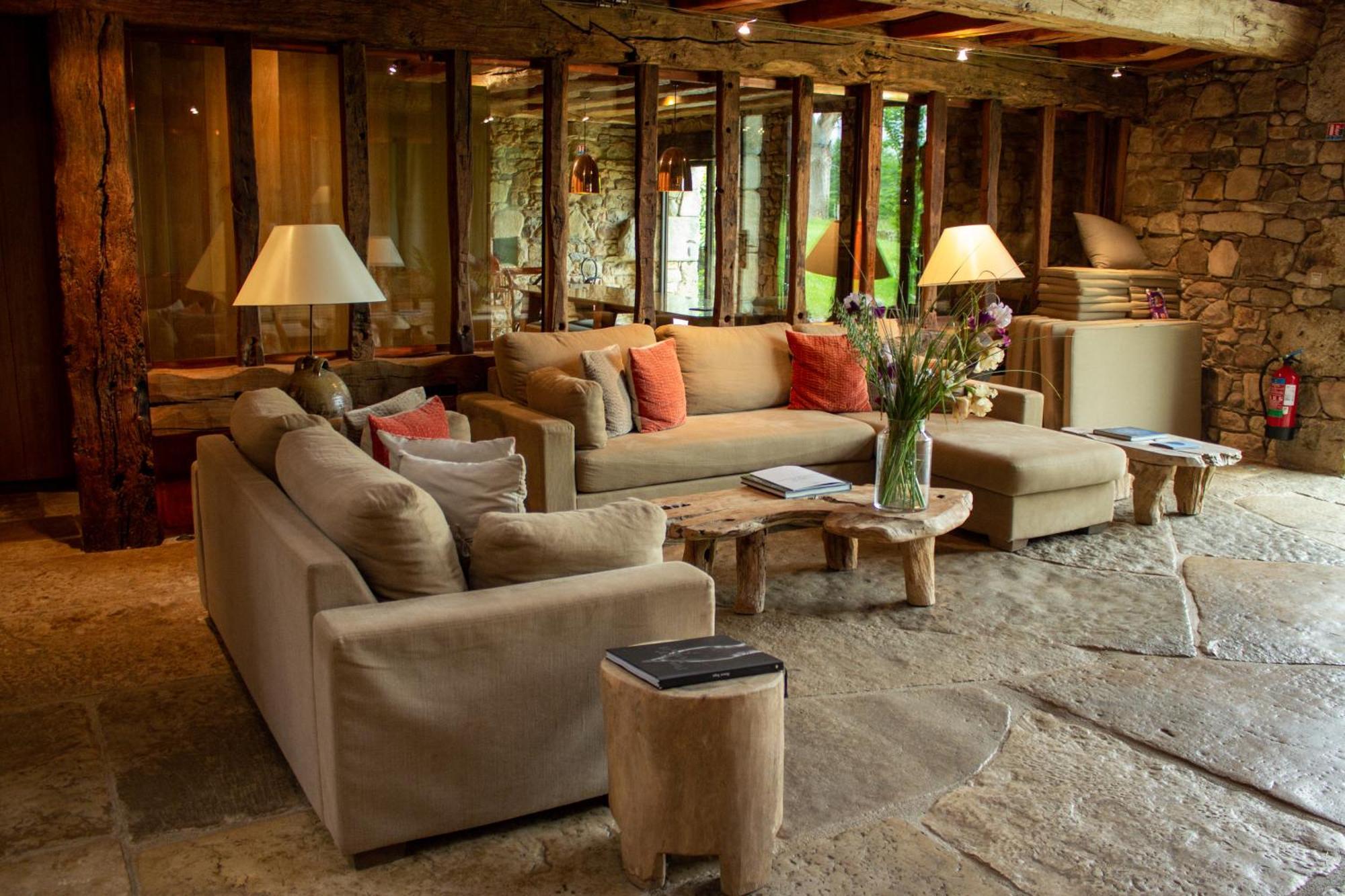 Hotel Domaine Des Etangs, Auberge Resorts Collection Massignac エクステリア 写真